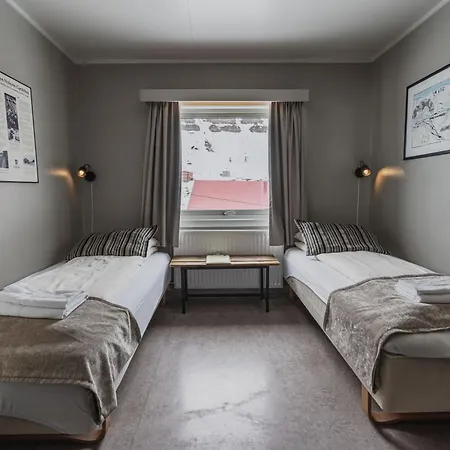 煤矿工小屋旅舍 *